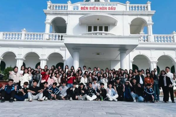   
          THỰC ĐỊA  ĐO VẼ ĐỊA HÌNH TẠI ĐỒ SƠN HẢI PHÒNG - K74