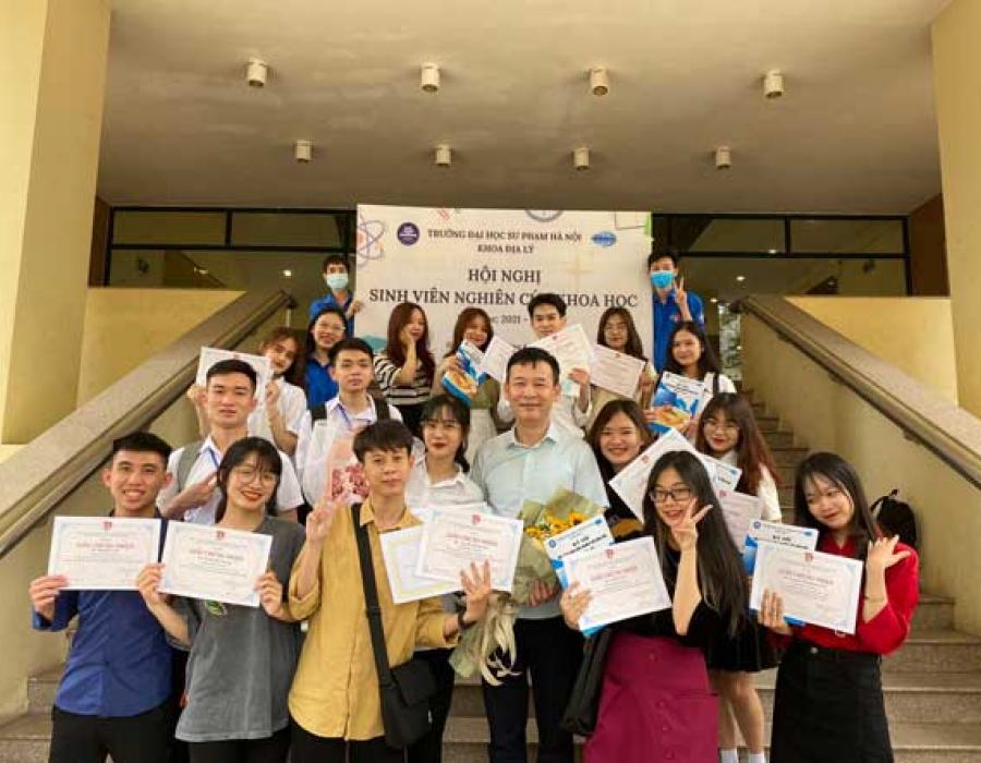 Hình ảnh Nghiên cứu khoa học