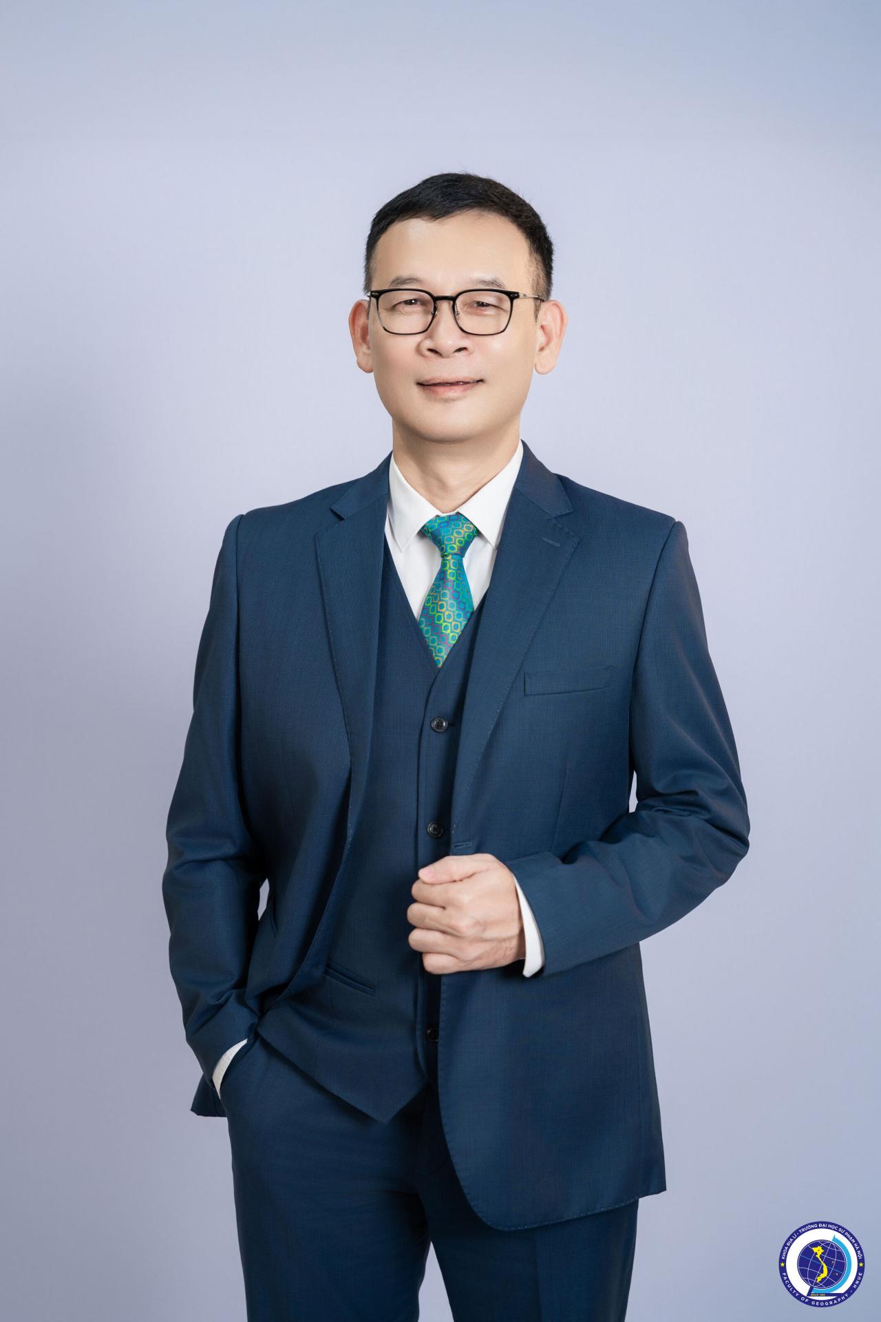 Phó trưởng khoa TS. Đặng Vũ Khắc